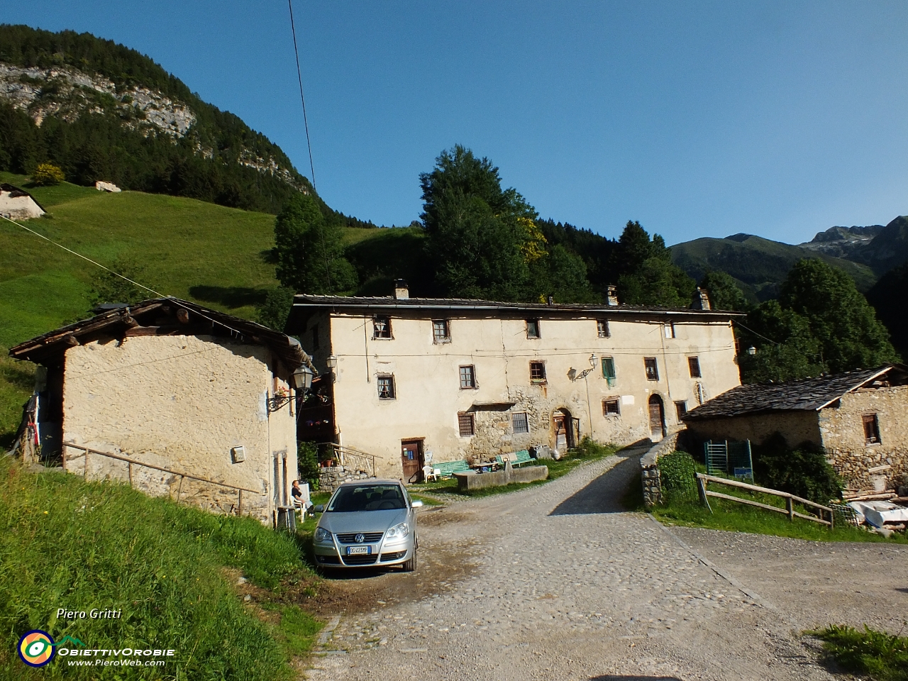 04 In auto fino alla località Vendullo di Valleve .JPG